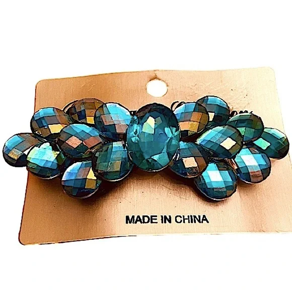 Beauty Collection Women’s Prism Blue Hair Clip Hair Accessory. - Picture 1 of 4